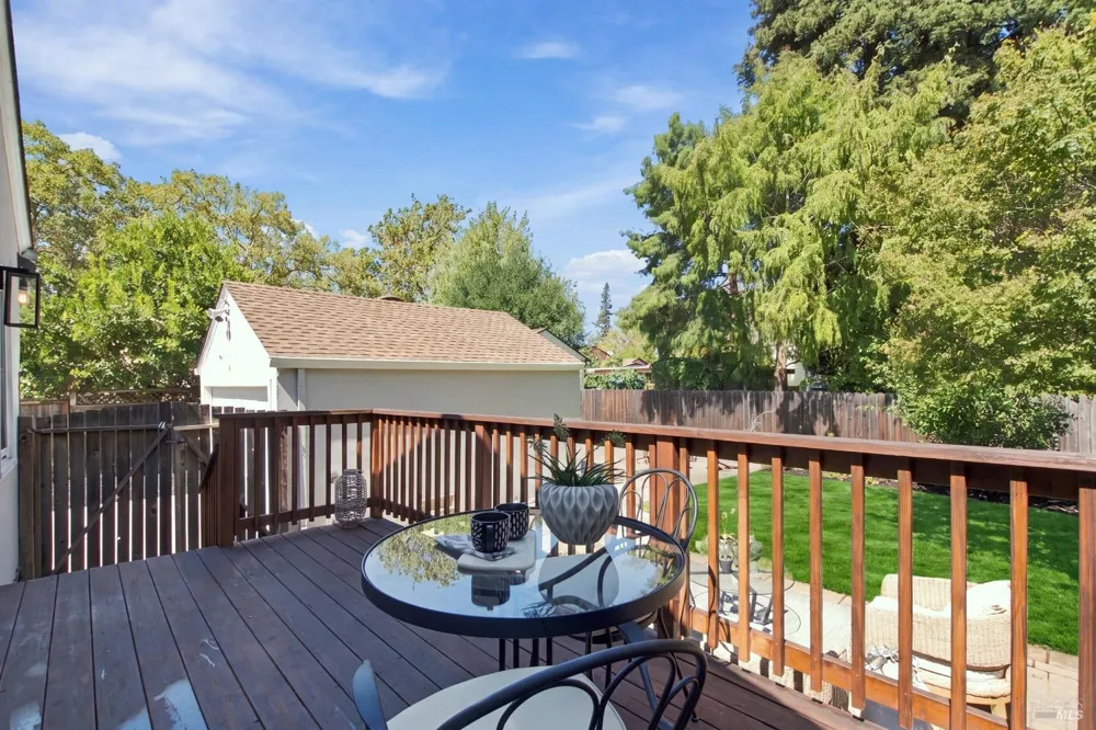 1772 Spruce Street Napa, CA 94559
