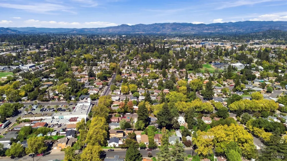 1772 Spruce Street Napa, CA 94559