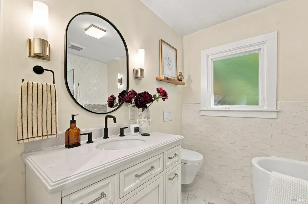 1772 Spruce Street Napa, CA 94559
