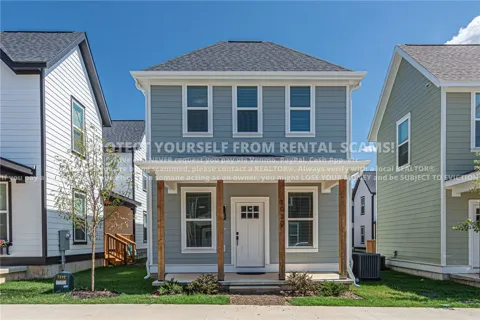 1030 S Laramie Heights