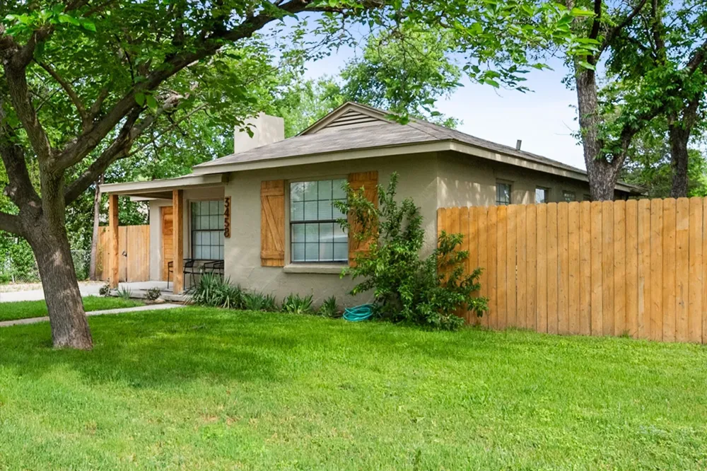 3458 Suffolk Drive Fort Worth, TX 76109
