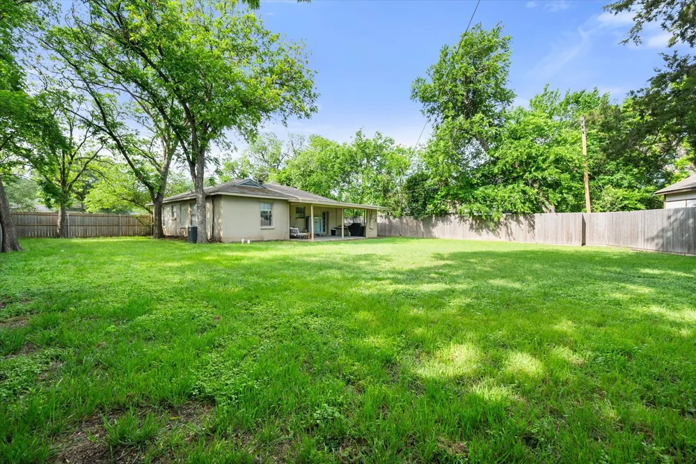 3458 Suffolk Drive Fort Worth, TX 76109