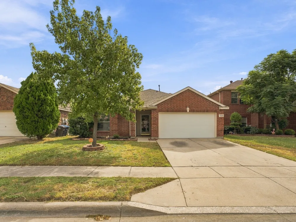5820 Show Master Lane Fort Worth, TX 76179