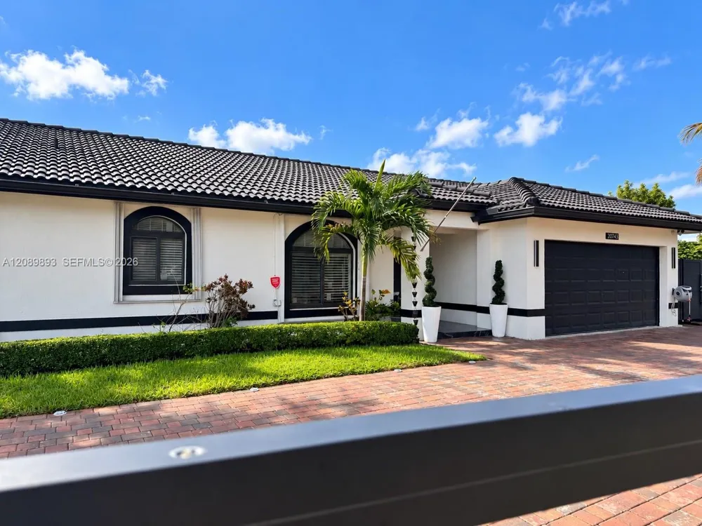 20743 SW 128 Ct Miami, FL 33177