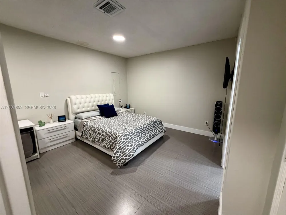 20743 SW 128 Ct Miami, FL 33177