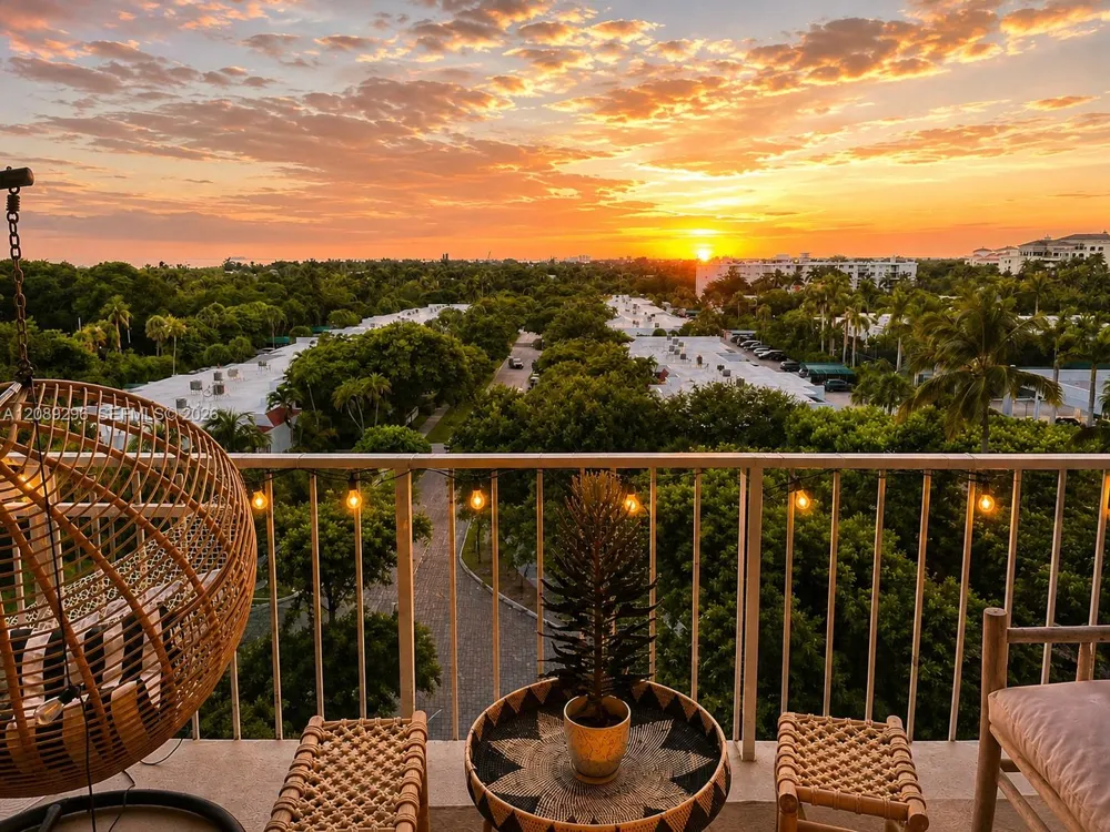 600 Grapetree Dr #7FN Key Biscayne, FL 33149