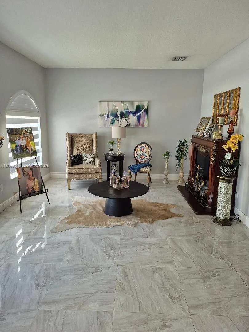 19431 SW 133rd Ave Miami, FL 33177