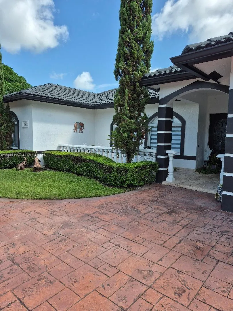 19431 SW 133rd Ave Miami, FL 33177