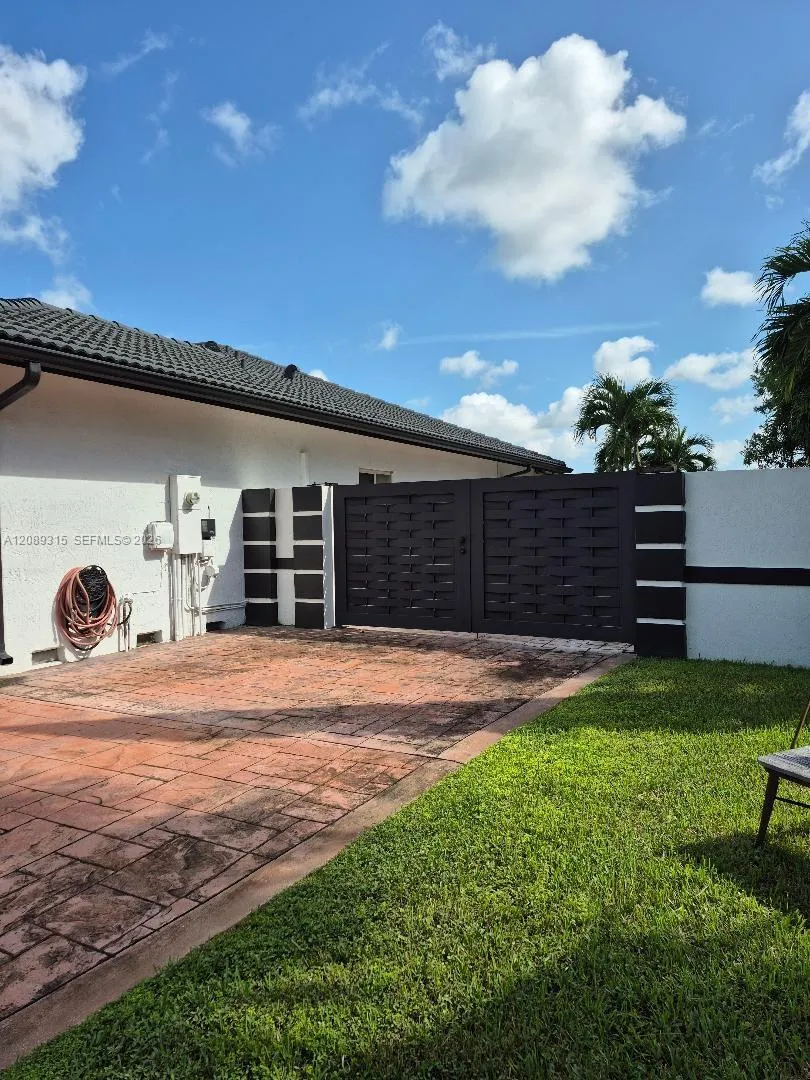 19431 SW 133rd Ave Miami, FL 33177
