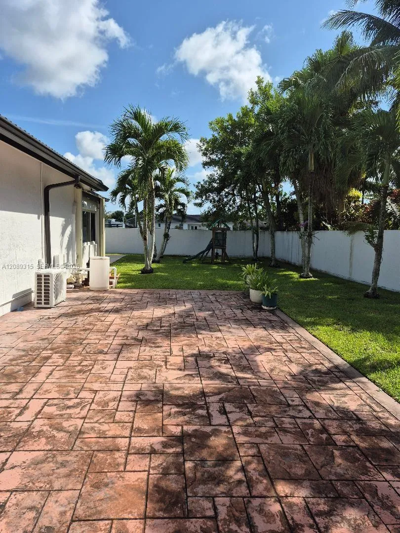 19431 SW 133rd Ave Miami, FL 33177