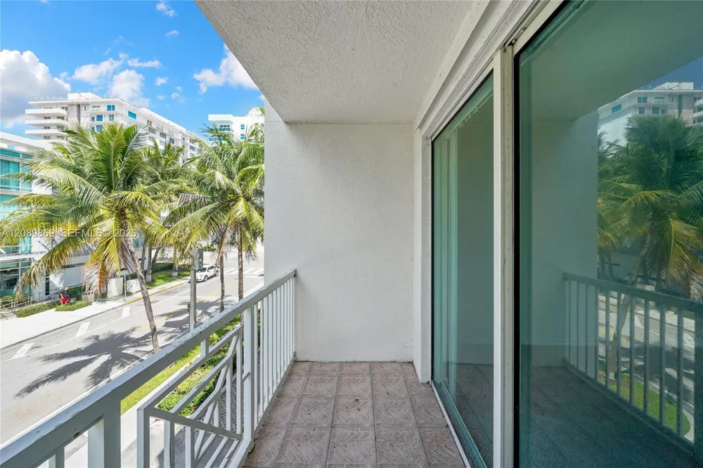 9172 Collins Ave #302 Surfside, FL 33154
