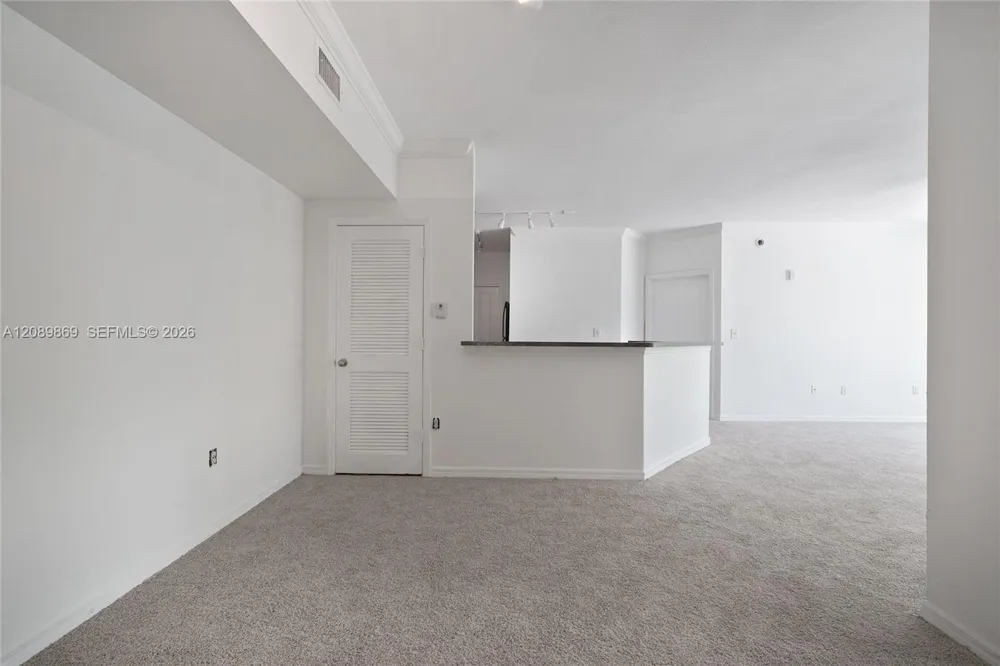 9172 Collins Ave #302 Surfside, FL 33154