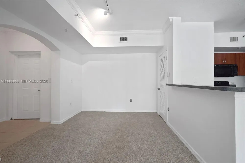 9172 Collins Ave #302 Surfside, FL 33154