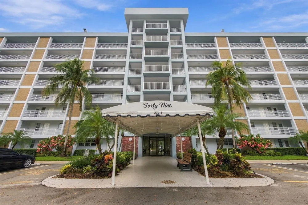 3091 COURSE DRIVE #106 Pompano Beach, FL 33069