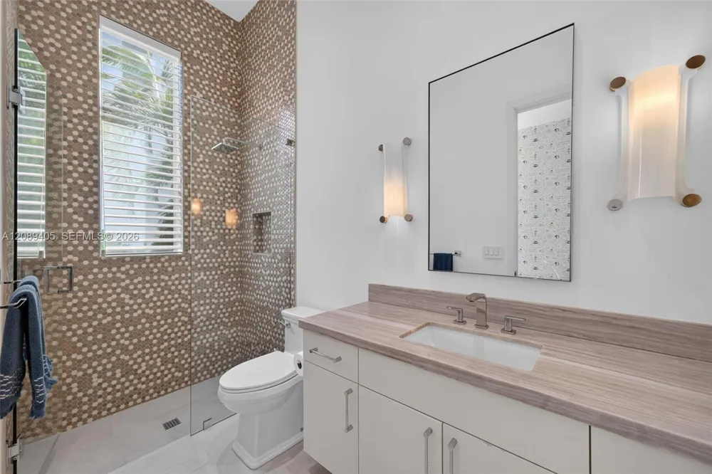 17531 Foxborough Ln Boca Raton, FL 33496