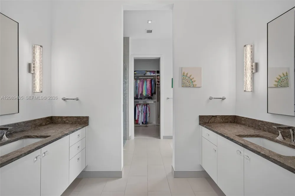 17531 Foxborough Ln Boca Raton, FL 33496