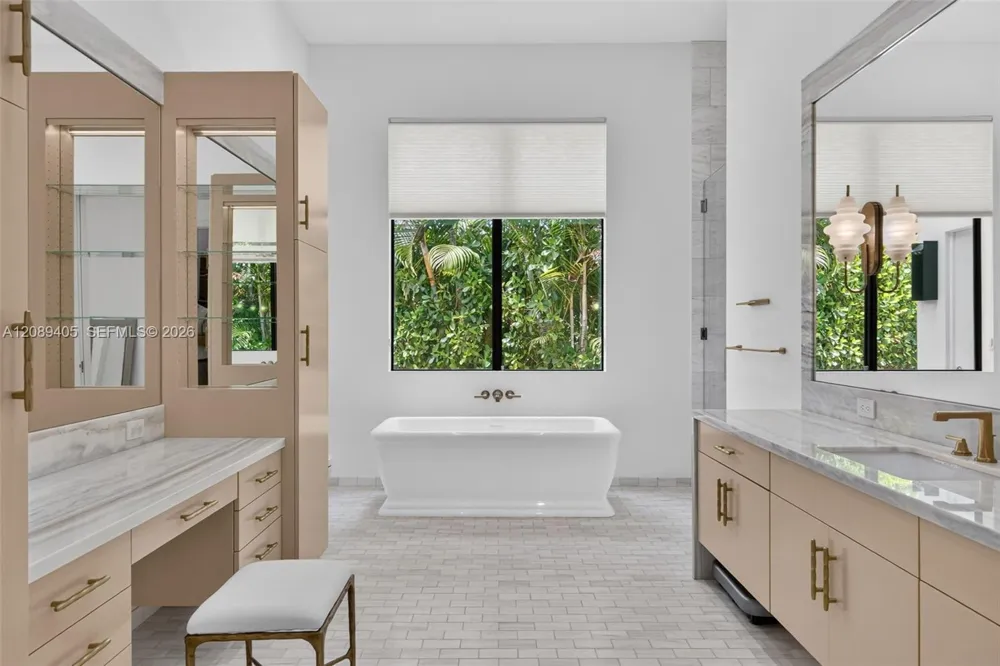 17531 Foxborough Ln Boca Raton, FL 33496