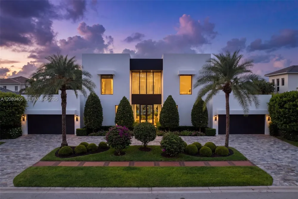 17531 Foxborough Ln Boca Raton, FL 33496