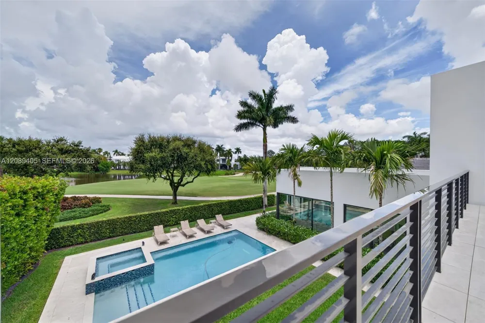 17531 Foxborough Ln Boca Raton, FL 33496