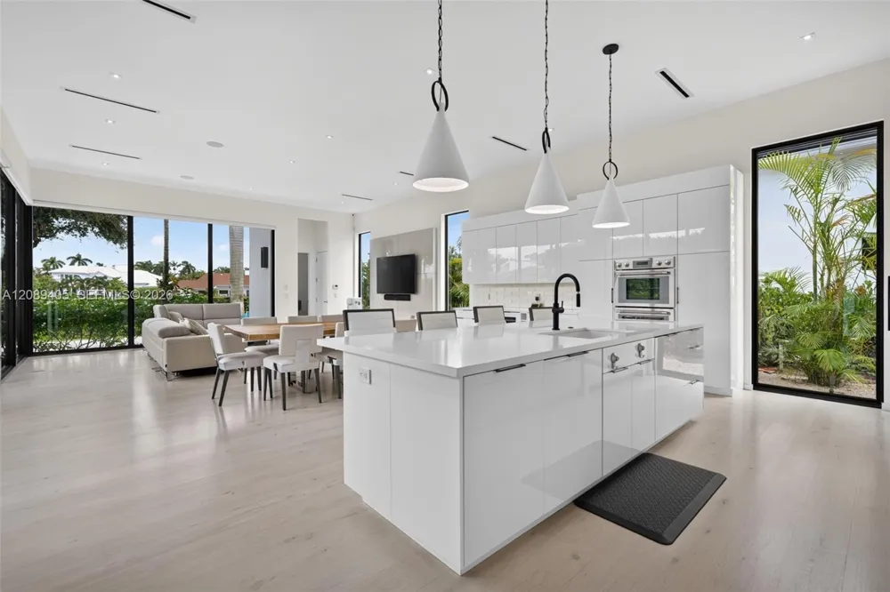 17531 Foxborough Ln Boca Raton, FL 33496