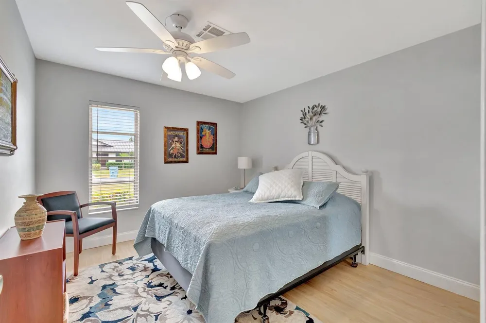 577 SW 24th Avenue Boynton Beach, FL 33435