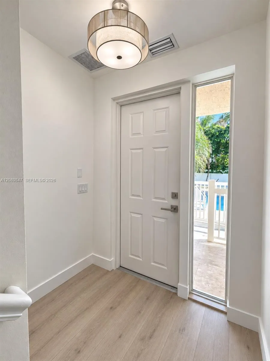 2312 NE 2nd St #2312 Pompano Beach, FL 33062