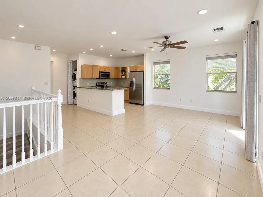 2312 NE 2nd St #2312 Pompano Beach, FL 33062