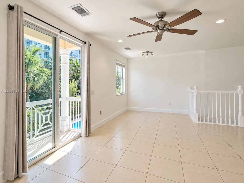 2312 NE 2nd St #2312 Pompano Beach, FL 33062