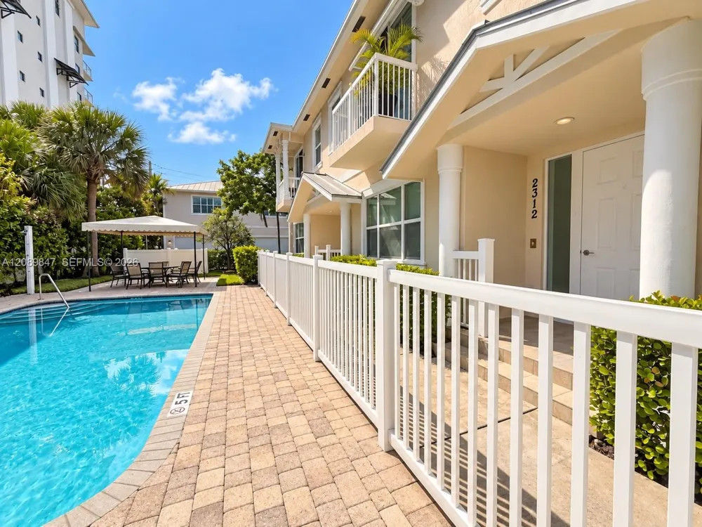 2312 NE 2nd St #2312 Pompano Beach, FL 33062