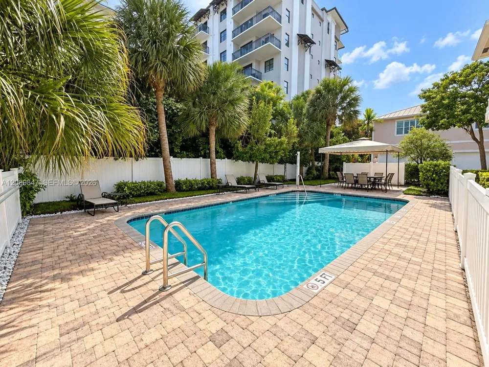 2312 NE 2nd St #2312 Pompano Beach, FL 33062