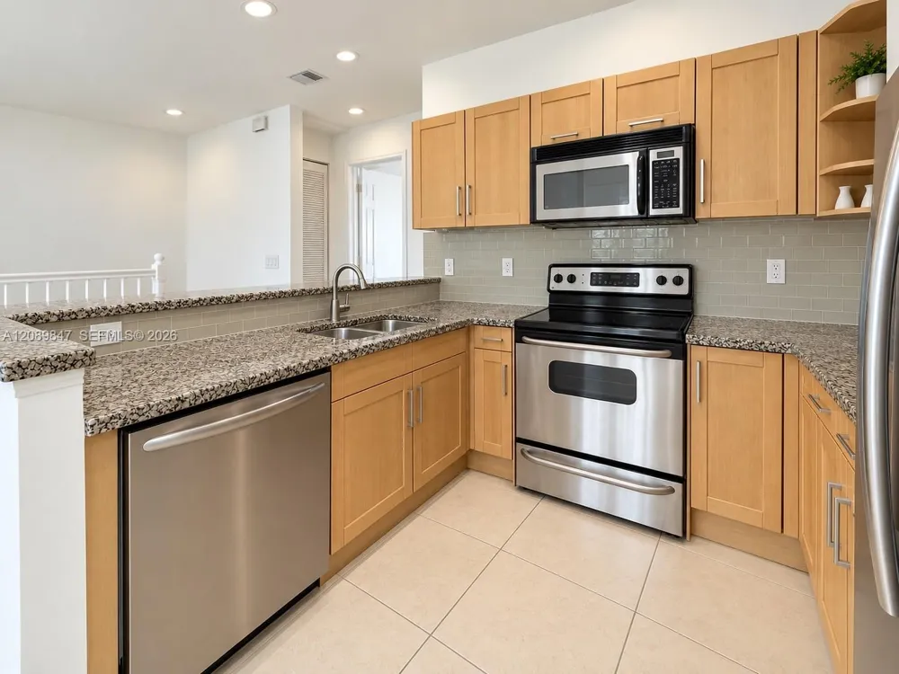 2312 NE 2nd St #2312 Pompano Beach, FL 33062