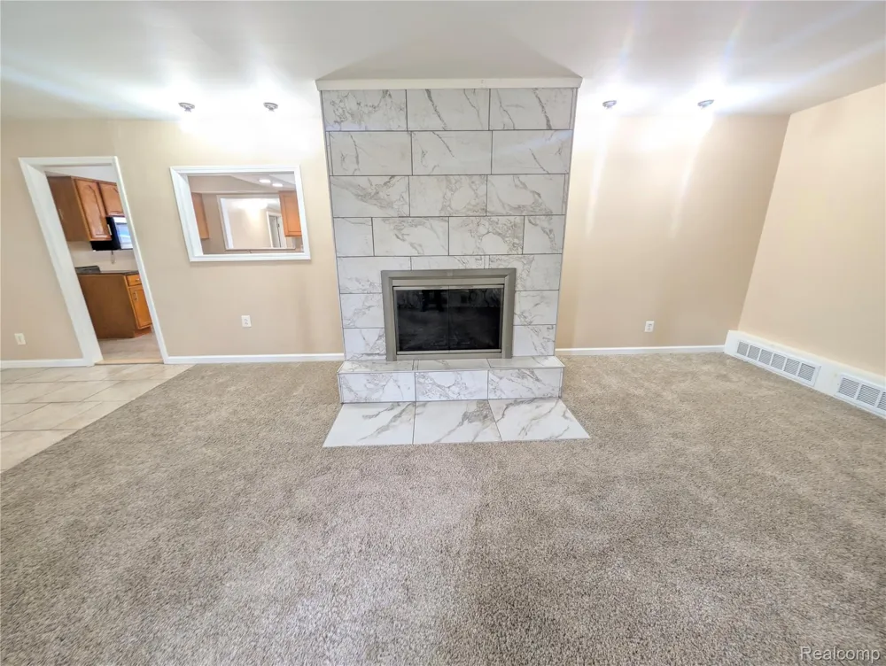 15870 ALLEN ROAD Taylor City, MI 48180