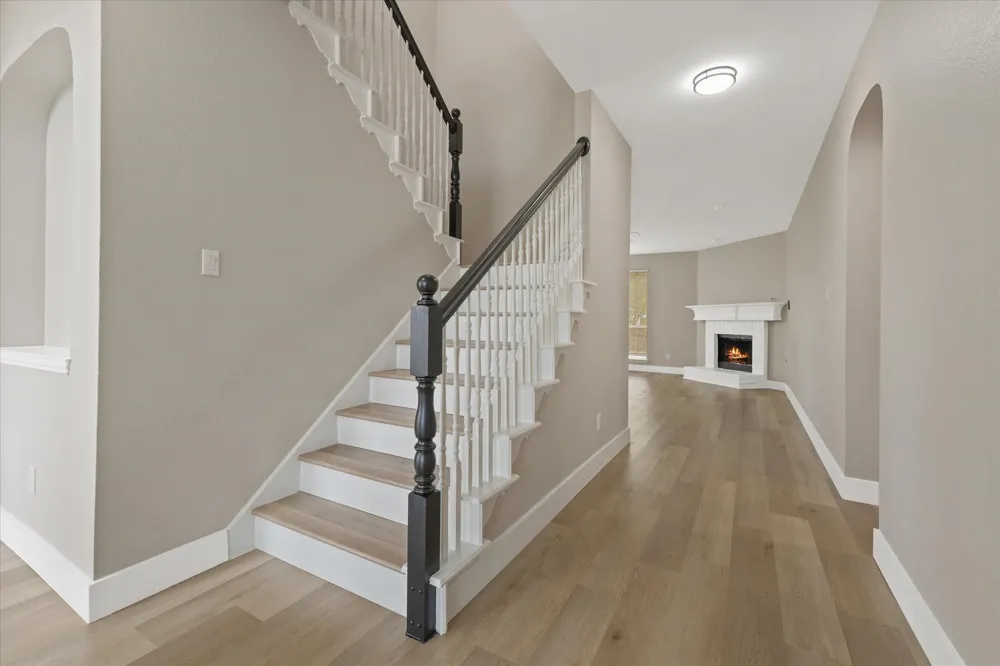 2831 Atrium Drive Grand Prairie, TX 75052