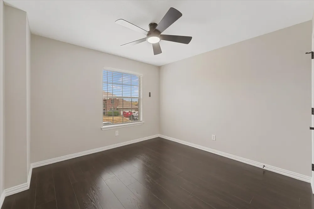 2831 Atrium Drive Grand Prairie, TX 75052