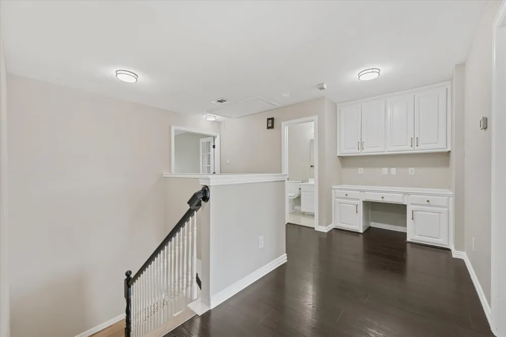 2831 Atrium Drive Grand Prairie, TX 75052