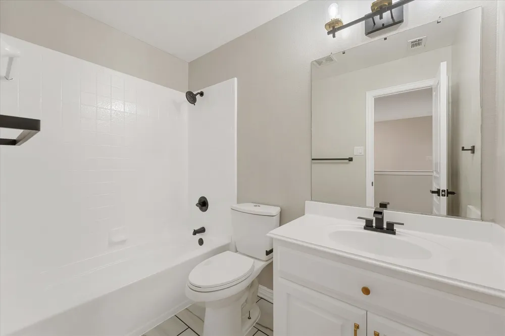 2831 Atrium Drive Grand Prairie, TX 75052