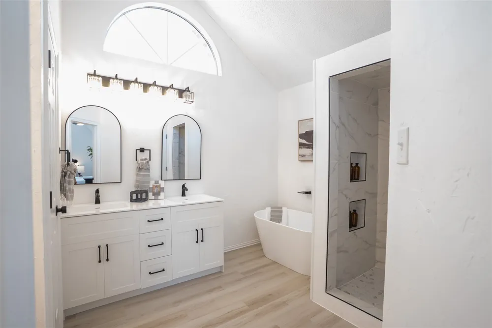 18942 Ravenglen Court Dallas, TX 75287