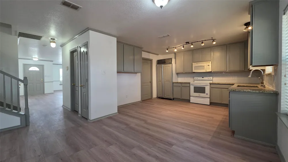 4504 Skipador Drive Fort Worth, TX 76179