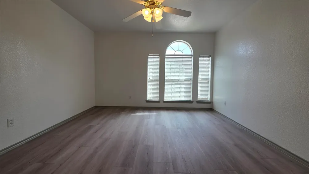4504 Skipador Drive Fort Worth, TX 76179