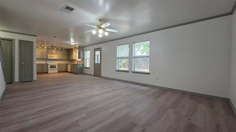4504 Skipador Drive Fort Worth, TX 76179