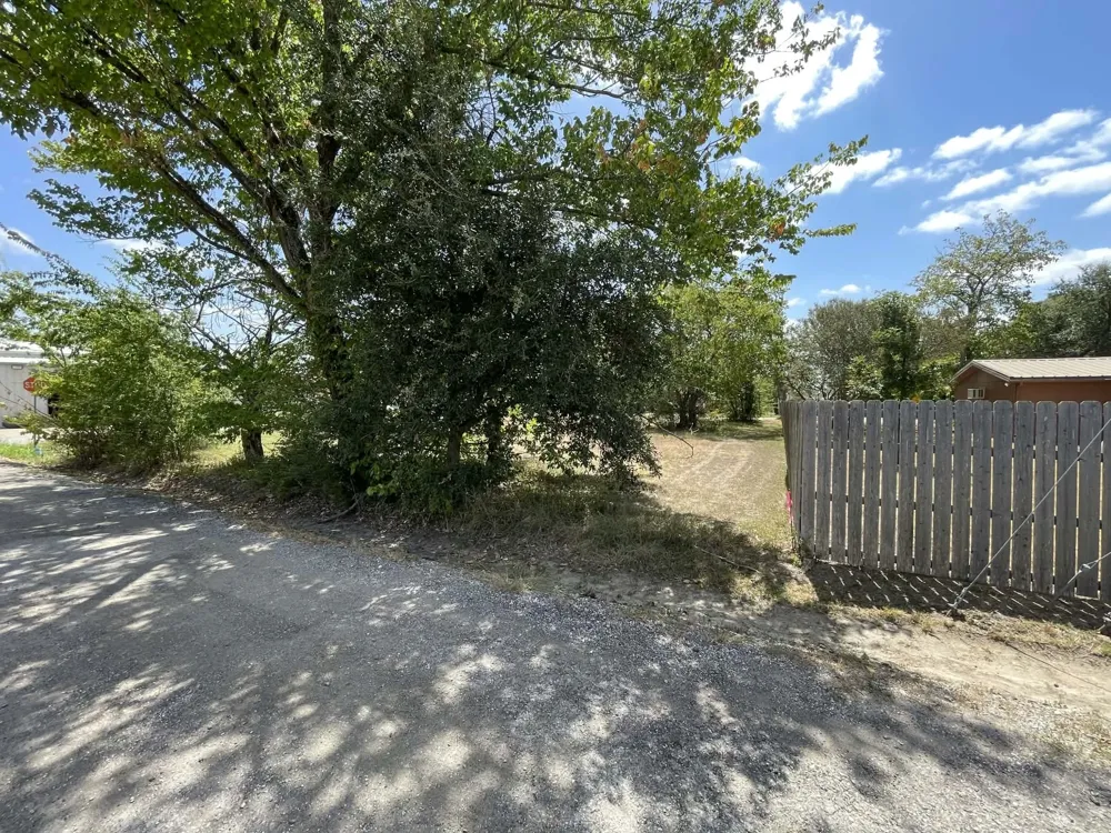 801 Thornton Carter Street Mexia, TX 76667
