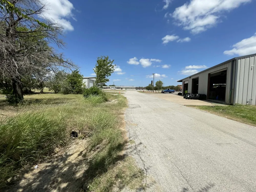 801 Thornton Carter Street Mexia, TX 76667