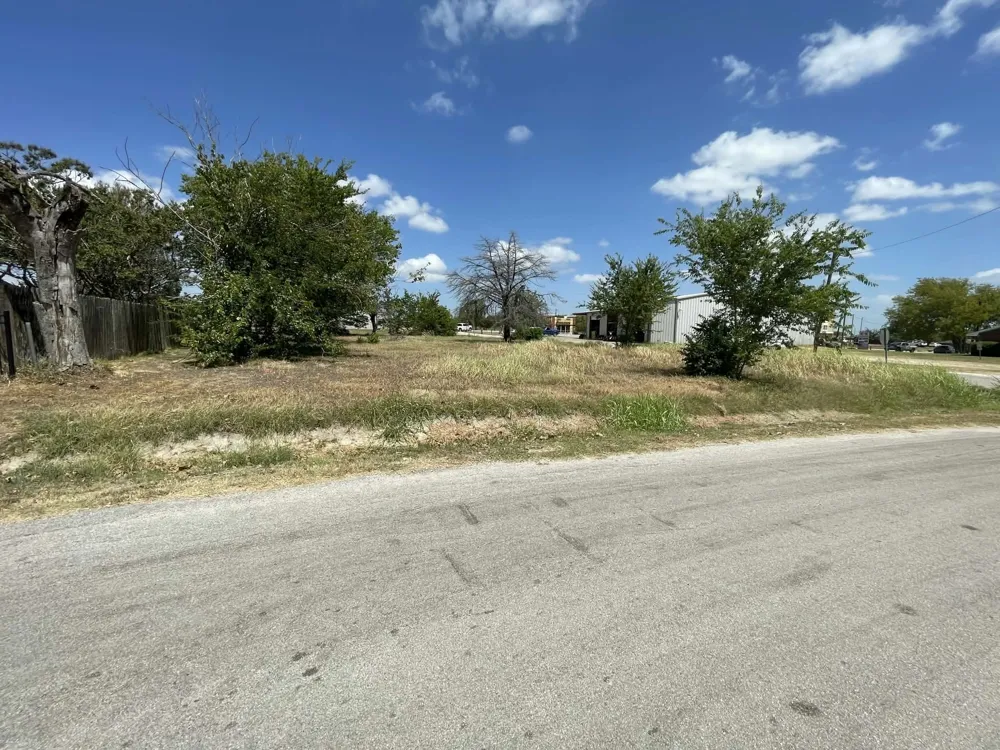 801 Thornton Carter Street Mexia, TX 76667