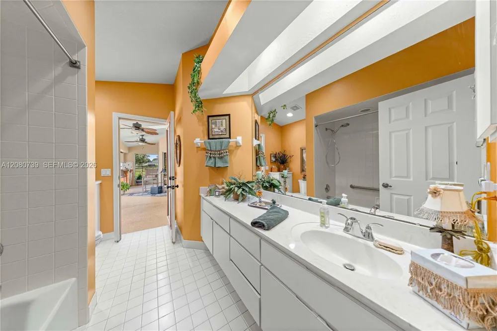 8400 SW 52ND CT ocala, FL 34476