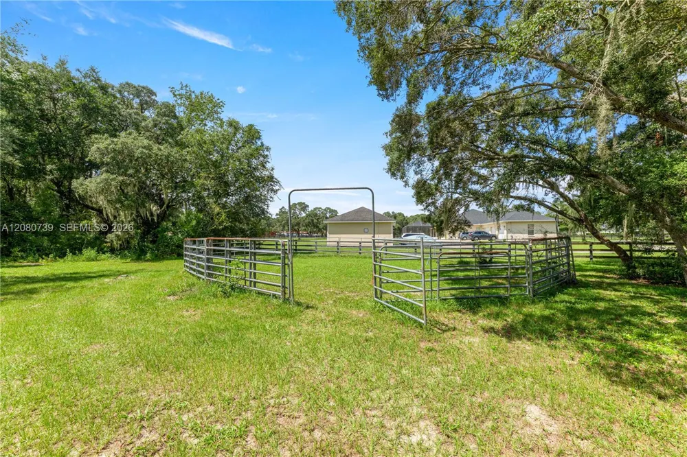 8400 SW 52ND CT ocala, FL 34476