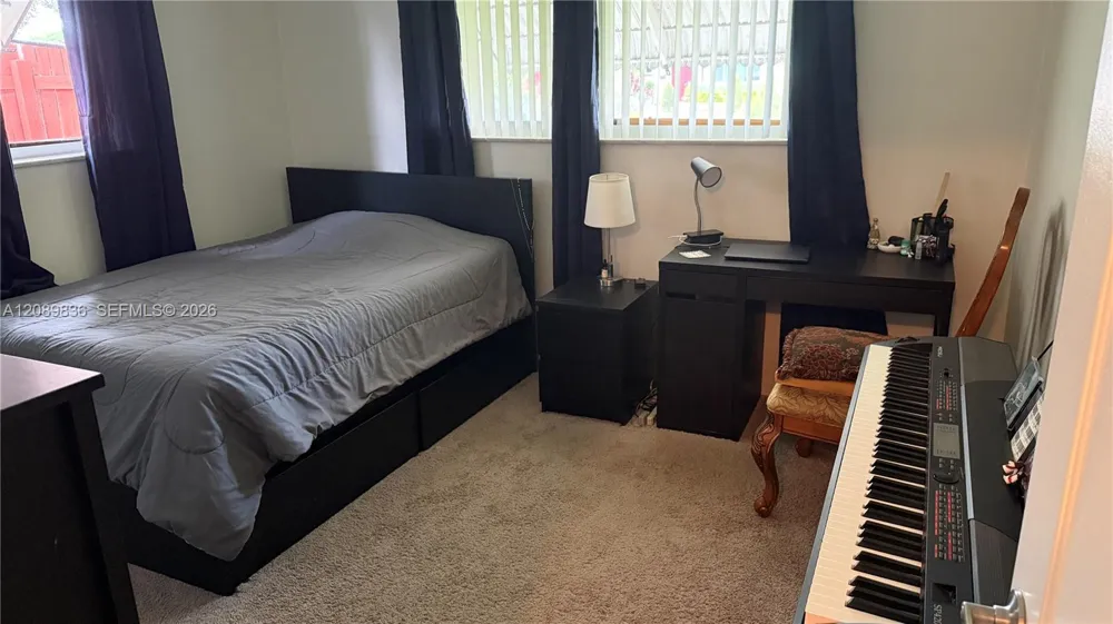 2211 54th Ave Hollywood, FL 33021