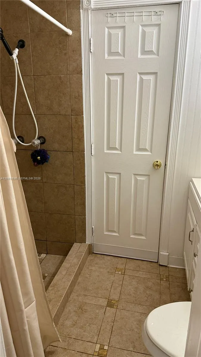 2211 54th Ave Hollywood, FL 33021