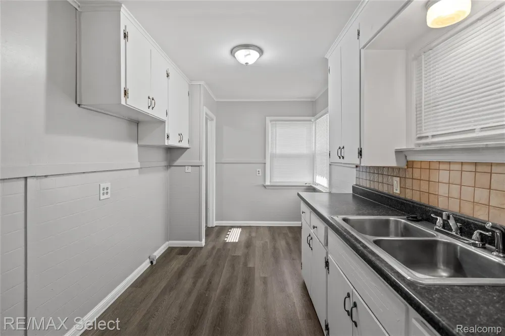 722 Hubbard Avenue Flint City, MI 48503