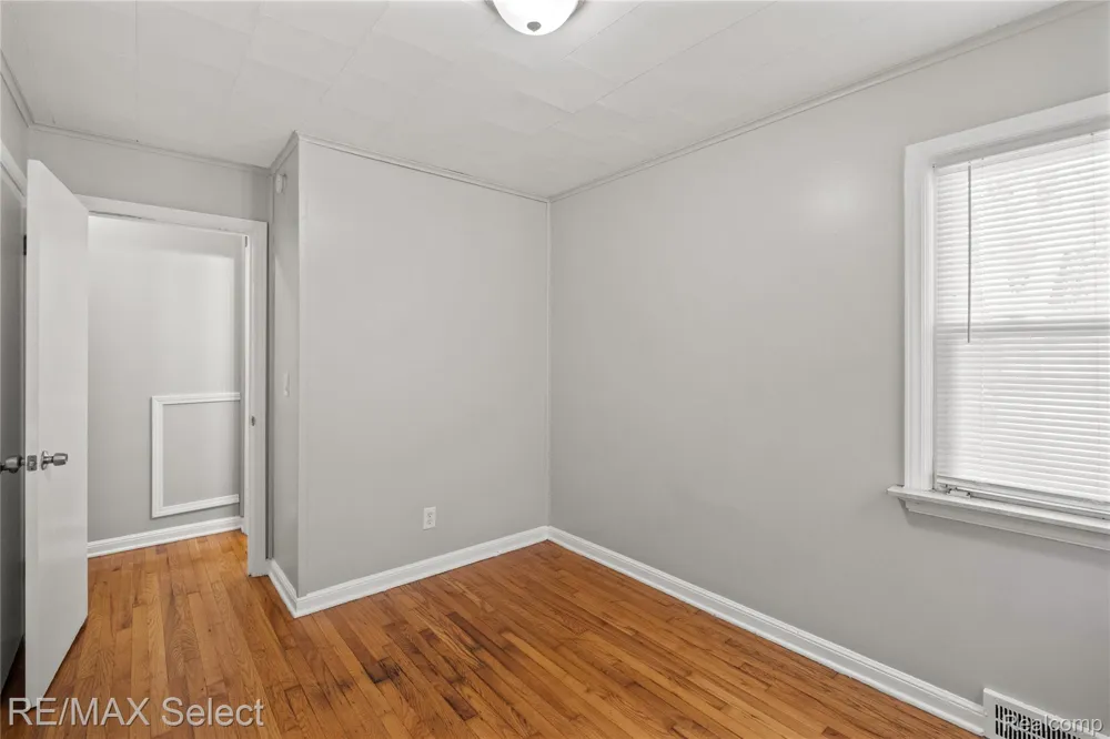 722 Hubbard Avenue Flint City, MI 48503