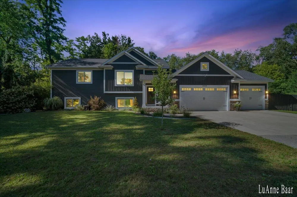 2939 5 Mile Road NE Plainfield Charter Township, MI 49525